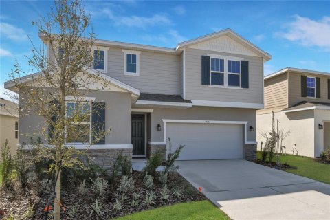 House in Lake Hamilton, Florida 5 bedrooms, 260.13 sq.m. № 1509903 - photo 1