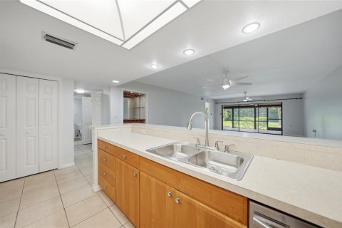 Copropriété à vendre à Punta Gorda, Floride: 2 chambres, 129.51 m2 № 2100671 - photo 13
