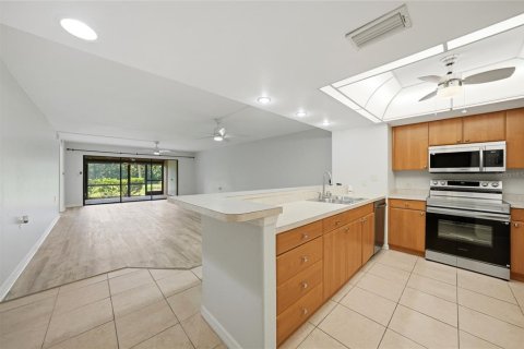 Copropriété à vendre à Punta Gorda, Floride: 2 chambres, 129.51 m2 № 2100671 - photo 11