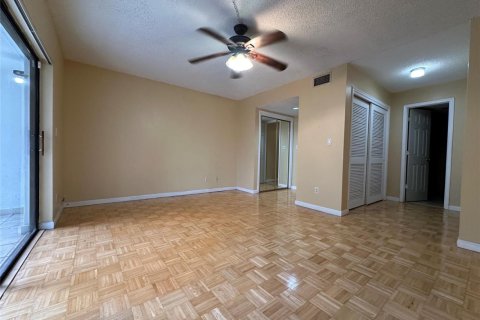 Copropriété à vendre à Fort Lauderdale, Floride: 2 chambres, 130.99 m2 № 2170036 - photo 18