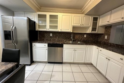 Copropriété à vendre à Fort Lauderdale, Floride: 2 chambres, 130.99 m2 № 2170036 - photo 5