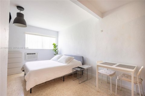 Appartement à louer à Miami, Floride: 37.16 m2 № 1999600 - photo 4