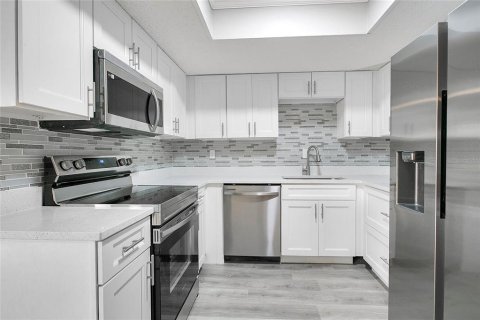 Купить кондоминиум в Окала, Флорида 4 комнаты, 99.59м2, № 2206127 - фото 2