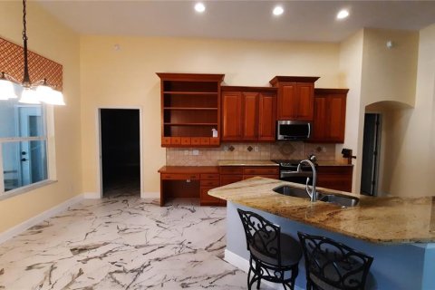 Villa ou maison à louer à Ormond Beach, Floride: 3 chambres, 191.29 m2 № 2437137 - photo 11