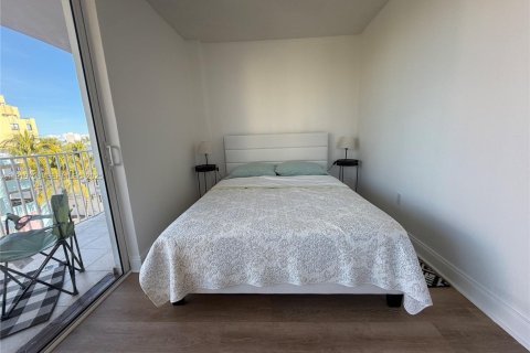 Снять в аренду кондоминиум в Майами-Бич, Флорида 1 спальня, 57.6м2, № 1975168 - фото 26