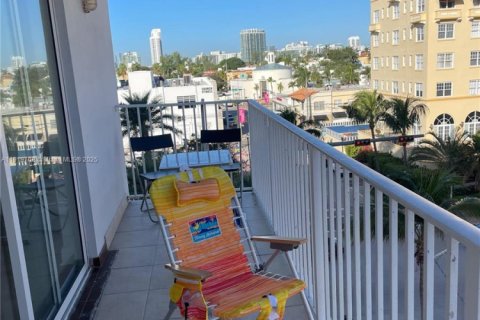 Снять в аренду кондоминиум в Майами-Бич, Флорида 1 спальня, 57.6м2, № 1975168 - фото 17
