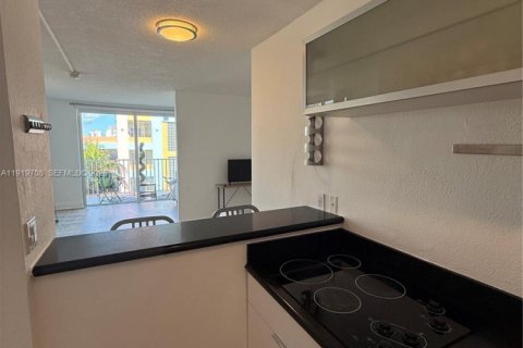 Снять в аренду кондоминиум в Майами-Бич, Флорида 1 спальня, 57.6м2, № 1975168 - фото 19