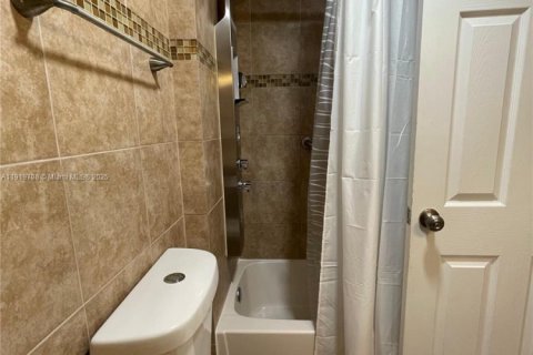 Снять в аренду кондоминиум в Майами-Бич, Флорида 1 спальня, 57.6м2, № 1975168 - фото 10