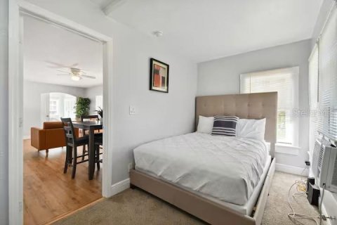 Immobilier commercial à vendre à Orlando, Floride: 4 chambres, 148.64 m2 № 2389215 - photo 19