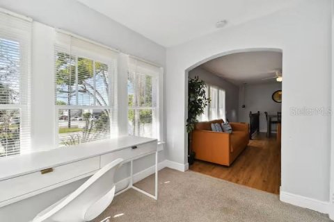 Immobilier commercial à vendre à Orlando, Floride: 4 chambres, 148.64 m2 № 2389215 - photo 8