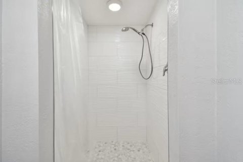Immobilier commercial à vendre à Orlando, Floride: 4 chambres, 148.64 m2 № 2389215 - photo 25