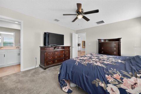 House in Mount Dora, Florida 4 bedrooms, 171.87 sq.m. № 1902681 - photo 21