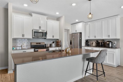 House in Mount Dora, Florida 4 bedrooms, 171.87 sq.m. № 1902681 - photo 13
