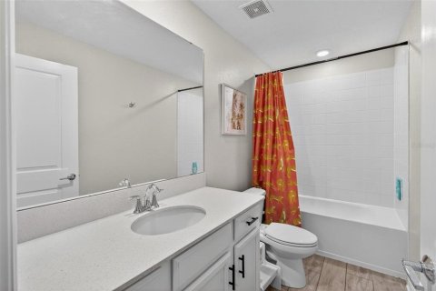 House in Mount Dora, Florida 4 bedrooms, 171.87 sq.m. № 1902681 - photo 30