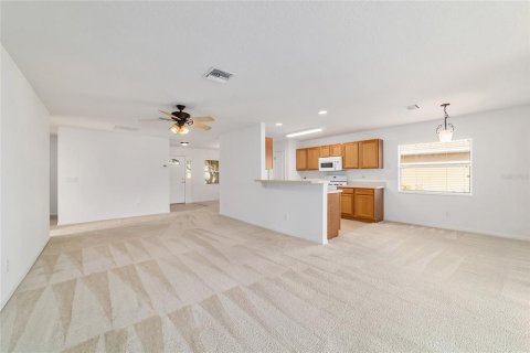 Villa ou maison à vendre à Ocala, Floride: 2 chambres, 131.92 m2 № 2205922 - photo 11
