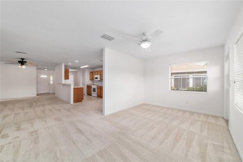 Villa ou maison à vendre à Ocala, Floride: 2 chambres, 131.92 m2 № 2205922 - photo 17