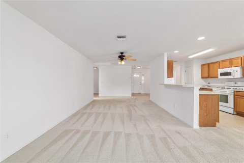 Villa ou maison à vendre à Ocala, Floride: 2 chambres, 131.92 m2 № 2205922 - photo 12