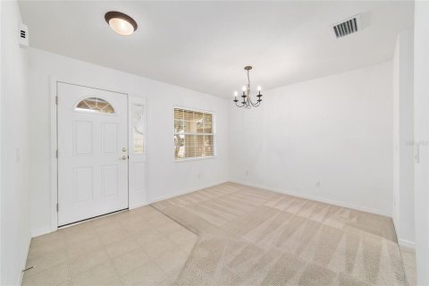 Villa ou maison à vendre à Ocala, Floride: 2 chambres, 131.92 m2 № 2205922 - photo 5