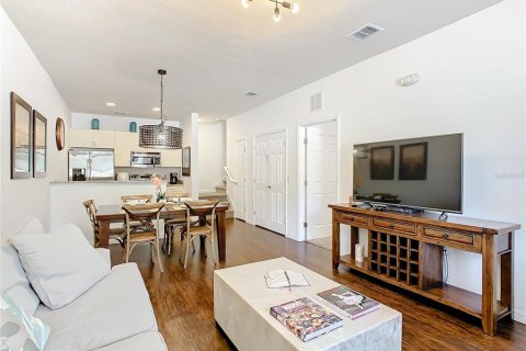 Townhouse in Kissimmee, Florida 3 bedrooms, 120.77 sq.m. № 995103 - photo 4