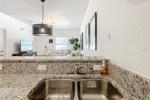 Townhouse in Kissimmee, Florida 3 bedrooms, 120.77 sq.m. № 995103 - photo 16