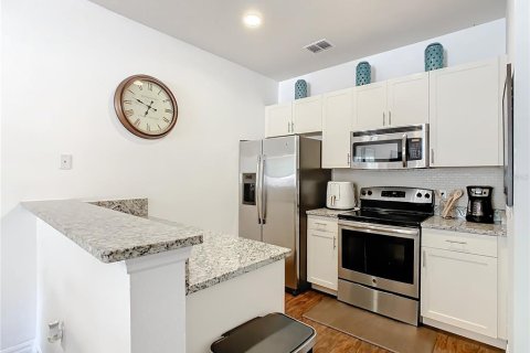 Townhouse in Kissimmee, Florida 3 bedrooms, 120.77 sq.m. № 995103 - photo 13