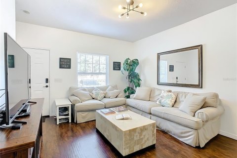 Townhouse in Kissimmee, Florida 3 bedrooms, 120.77 sq.m. № 995103 - photo 2