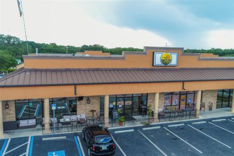Propiedad comercial en alquiler en Valrico, Florida, 3219.06 m2 № 1512402 - foto 23