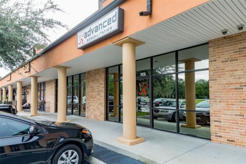 Propiedad comercial en alquiler en Valrico, Florida, 3219.06 m2 № 1512402 - foto 21