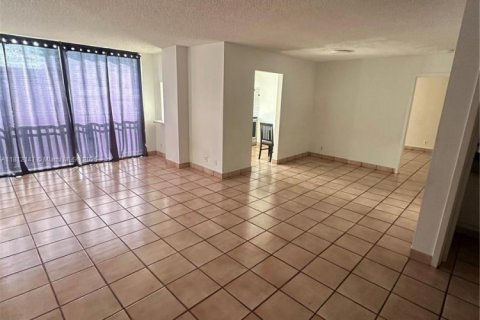 Condo in Sunny Isles Beach, Florida, 1 bedroom  № 1937571 - photo 3