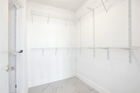 Condo in Saint Petersburg, Florida, 2 bedrooms № 2310398 - photo 20
