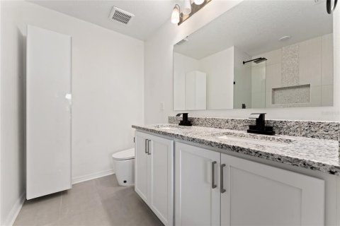 Townhouse in Davenport, Florida 3 bedrooms, 134.99 sq.m. № 2228298 - photo 14
