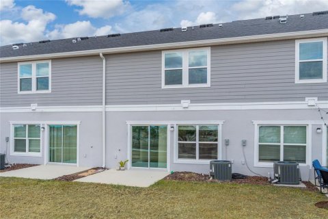 Townhouse in Davenport, Florida 3 bedrooms, 134.99 sq.m. № 2228298 - photo 24