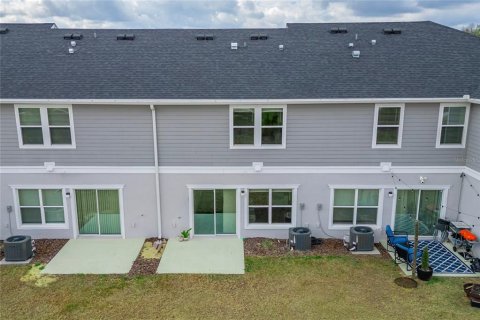 Townhouse in Davenport, Florida 3 bedrooms, 134.99 sq.m. № 2228298 - photo 23