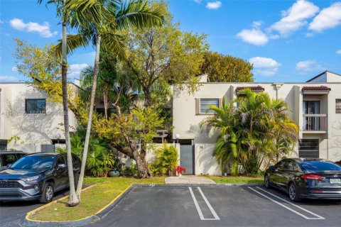 Купить таунхаус в Майами, Флорида 3 спальни, 114.64м2, № 2023842 - фото 2