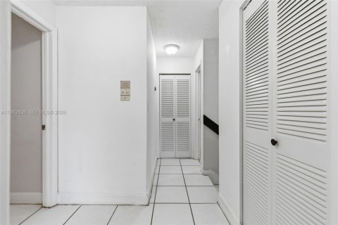 Купить таунхаус в Майами, Флорида 3 спальни, 114.64м2, № 2023842 - фото 20