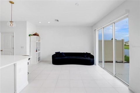 Touwnhouse à louer à Wesley Chapel, Floride: 3 chambres, 127.55 m2 № 2405129 - photo 6