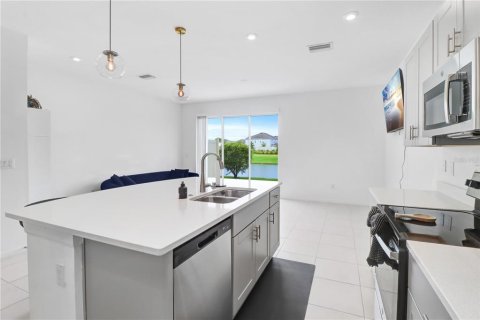 Touwnhouse à louer à Wesley Chapel, Floride: 3 chambres, 127.55 m2 № 2405129 - photo 10