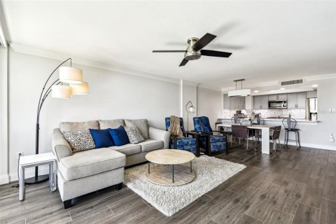 Condominio en venta en Clearwater, Florida, 2 dormitorios, 115.2 m2 № 1899664 - foto 19