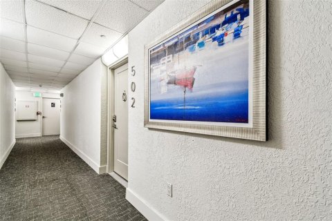 Condominio en venta en Clearwater, Florida, 2 dormitorios, 115.2 m2 № 1899664 - foto 2