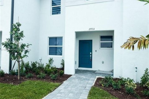 Townhouse in Homestead, Florida 3 bedrooms № 1922416 - photo 3