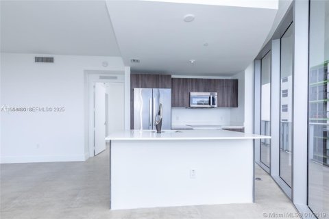 Condo in Miami, Florida, 2 bedrooms № 1994474 - photo 18