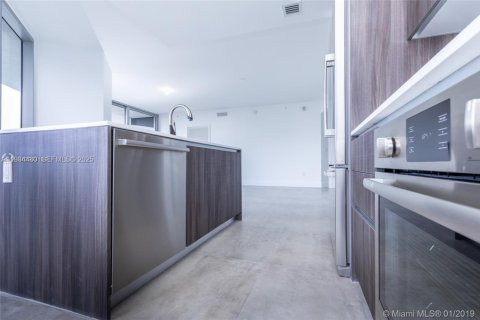 Condo in Miami, Florida, 2 bedrooms № 1994474 - photo 19