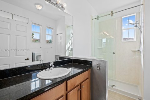 Touwnhouse à louer à Pembroke Pines, Floride: 3 chambres, 154.22 m2 № 2002409 - photo 21
