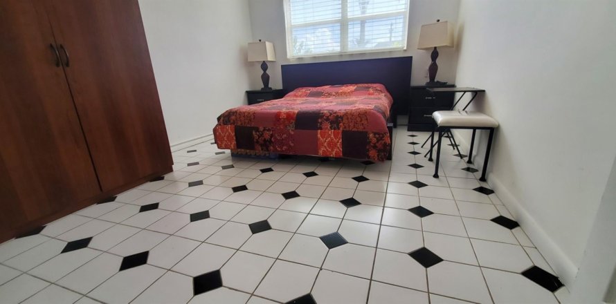 Condominio en Pompano Beach, Florida, 2 dormitorios № 1142619