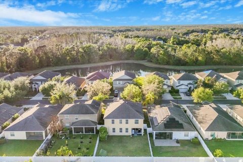 Casa en venta en Tampa, Florida, 5 dormitorios, 317.35 m2 № 1571574 - foto 8