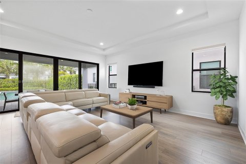 Купить виллу или дом в Палм-Бич-Гарденс, Флорида 8 комнат, 334.36м2, № 1939414 - фото 6