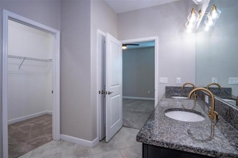 Casa en alquiler en Sun City Center, Florida, 3 dormitorios, 149.76 m2 № 1916437 - foto 24