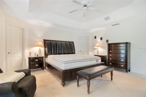 House in Apopka, Florida 4 bedrooms, 229.75 sq.m. № 1376942 - photo 16