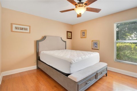 House in Apopka, Florida 4 bedrooms, 229.75 sq.m. № 1376942 - photo 18