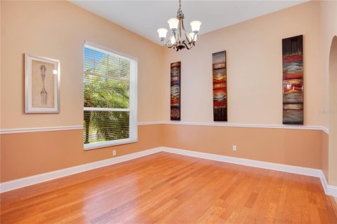 House in Apopka, Florida 4 bedrooms, 229.75 sq.m. № 1376942 - photo 12